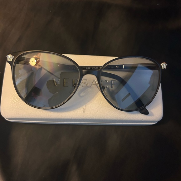 Versace Glasses - Picture 8 of 8